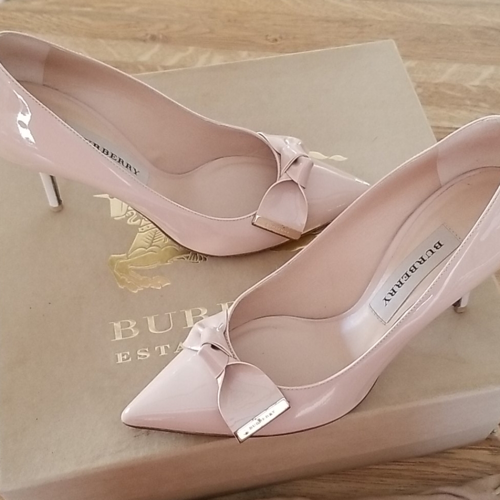 Authentic Burberry Pumps